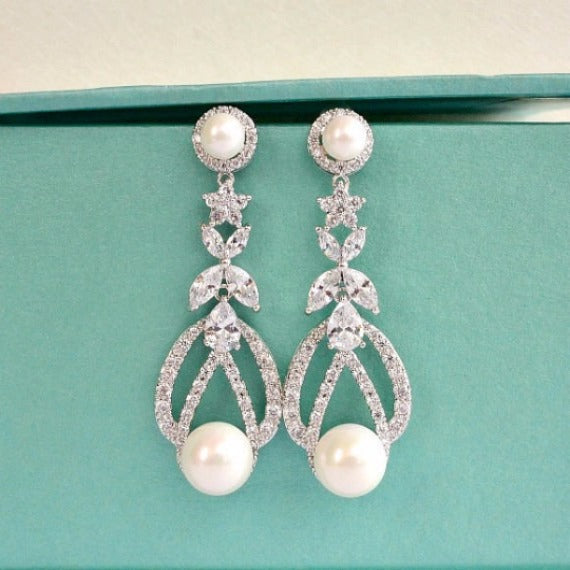 bridal pearl earrings