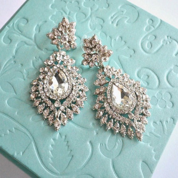 vintage style earrings