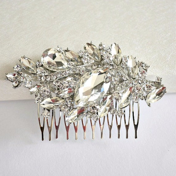 Rhinestone Crystal Bridal Hair Comb. Vintage Inspired Wedding Hair Comb. Hair Accessory. Bridal Hair Piece. Headpiece. Wedding Hair Jewelry.